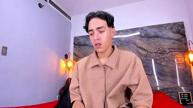 Mick-lollipop online show from March 18, 2026, 8:01 pm