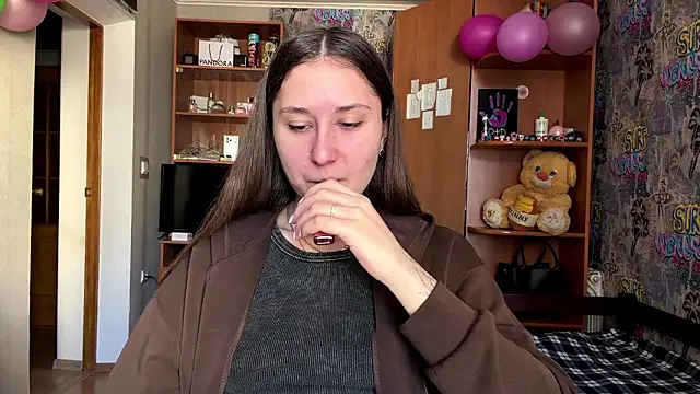 poly princess online show from March 11, 2026, 9:04 am