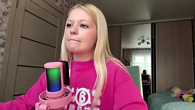 Snapshot of JeneeBIanks chatting on March 4, 2026, 1:06 pm JeneeBIanks online show from March 4, 2026, 1:06 pm