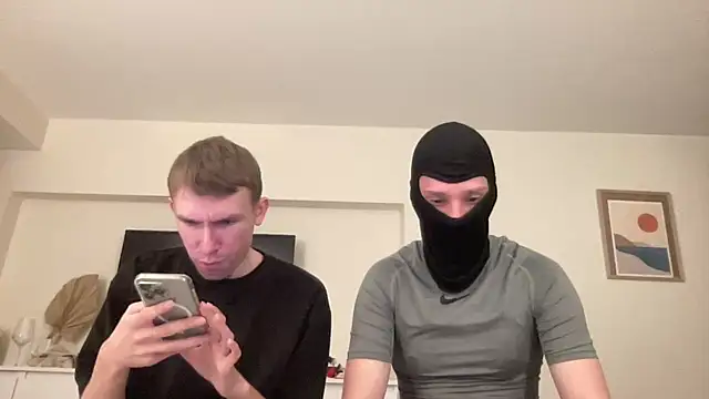 Snapshot of mikenjay chatting on February 24, 2026, 7:12 pm mikenjay online show from February 24, 2026, 7:12 pm