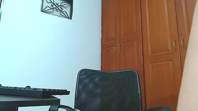 lorena bv1 online show from March 5, 2026, 4:19 am