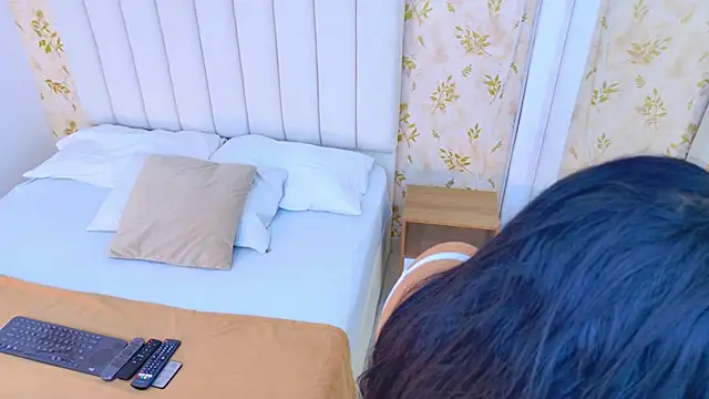 Scarleett Fire online show from February 26, 2026, 11:53 am