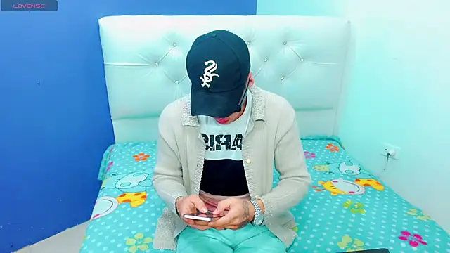 Snapshot of masterboyx chatting on February 21, 2026, 3:24 pm masterboyx online show from February 21, 2026, 3:24 pm