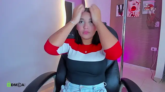 Snapshot of Tiphanysalvatore chatting on February 27, 2026, 9:04 pm Tiphanysalvatore online show from February 27, 2026, 9:04 pm