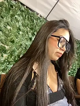 Mady Pink online show from March 13, 2026, 5:36 am