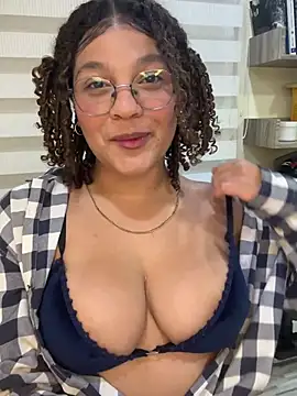 KendyLove  online show from June 11, 2026, 4:54 am