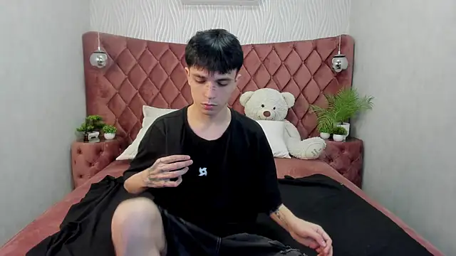 ClarkBev online show from March 26, 2026, 6:41 am