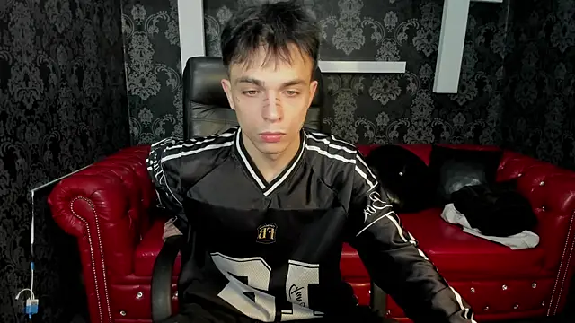 ClarkBev online show from April 2, 2026, 7:50 am