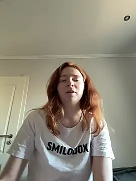 Snapshot of HoneyBunny18 chatting on February 25, 2026, 2:16 pm HoneyBunny18 online show from February 25, 2026, 2:16 pm