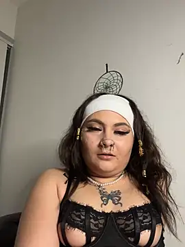 Snapshot of chanelle_dioor chatting on February 24, 2026, 7:45 pm chanelle dioor online show from February 24, 2026, 7:45 pm