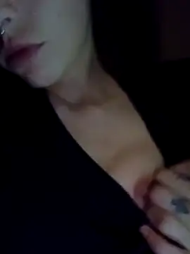 LAMALASUERTE online show from March 3, 2026, 3:23 am