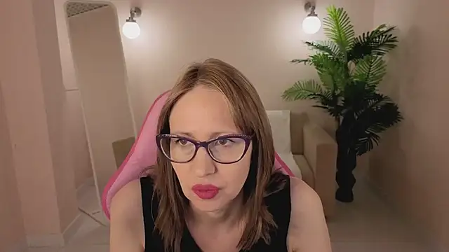 Elizabeth Andersonn online show from April 9, 2026, 12:54 am