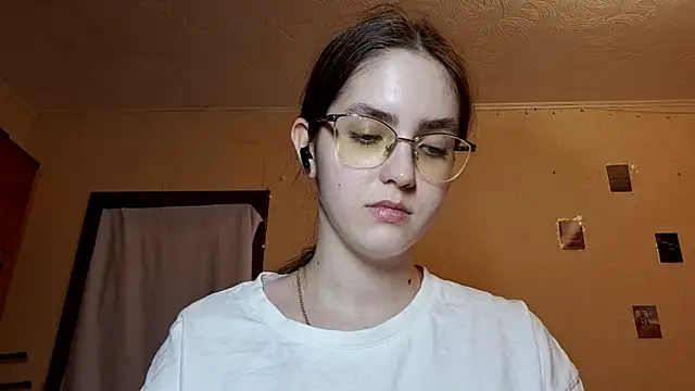 Katelemon online show from April 1, 2026, 2:36 pm