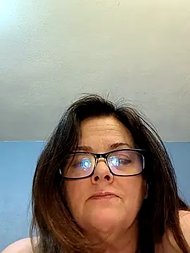 sexyhotcheryl online show from April 22, 2026, 10:39 am