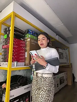 Ambarina  online show from May 12, 2026, 11:51 am
