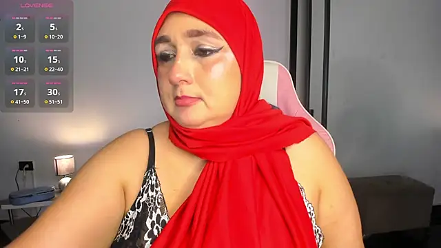 HijabiMilff online show from June 2, 2026, 2:52 pm
