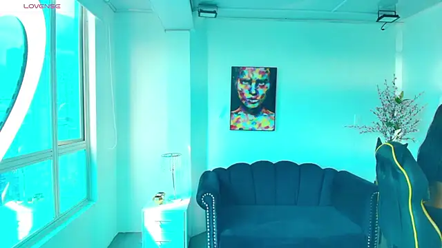 Chloe meoww online show from March 28, 2026, 7:35 pm