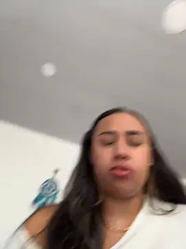 Snapshot of Eyssha chatting on February 25, 2026, 1:43 pm Eyssha online show from February 25, 2026, 1:43 pm