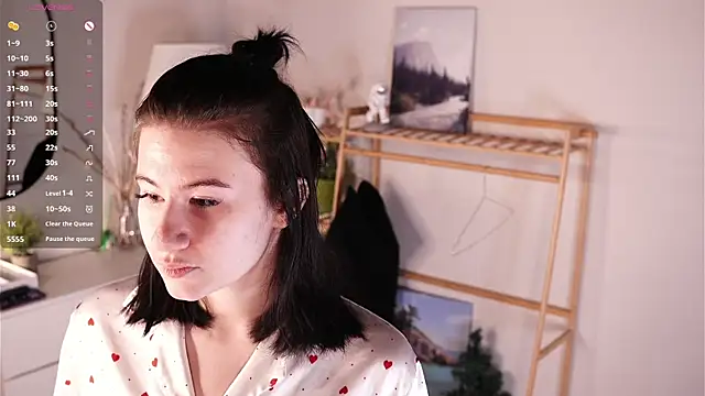 Snapshot of TwilaMode chatting on March 4, 2026, 4:07 am TwilaMode online show from March 4, 2026, 4:07 am