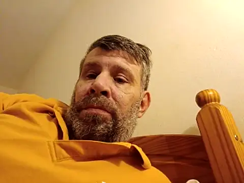 stud2512 online show from March 16, 2026, 10:03 pm