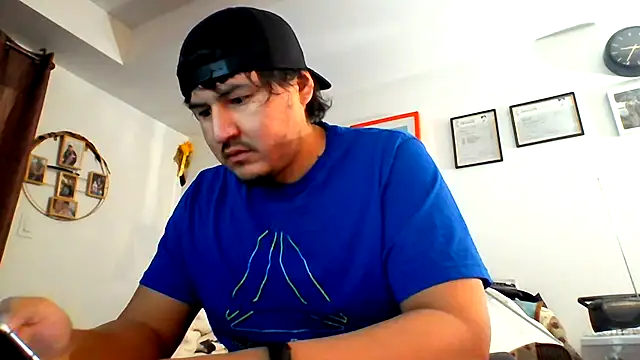 Snapshot of Bouncywarrior chatting on March 2, 2026, 2:36 am Bouncywarrior online show from March 2, 2026, 2:36 am