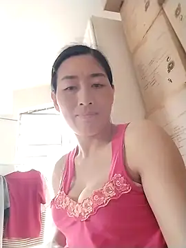 Snapshot of lris-Beauty77 chatting on February 27, 2026, 7:19 am lris-Beauty77 online show from February 27, 2026, 7:19 am