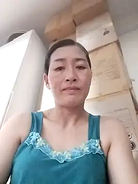 lris-Beauty77 online show from April 7, 2026, 3:01 pm