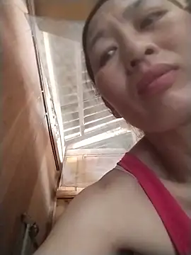 Snapshot of lris-Beauty77 chatting on May 23, 2026, 6:51 am lris-Beauty77 online show from May 23, 2026, 6:51 am
