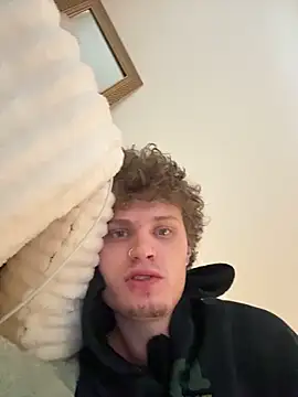 Snapshot of PAPITRVN chatting on February 23, 2026, 12:30 am PAPITRVN online show from February 23, 2026, 12:30 am