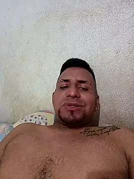 Snapshot of Aldajunior chatting on April 6, 2026, 11:22 am Aldajunior online show from April 6, 2026, 11:22 am