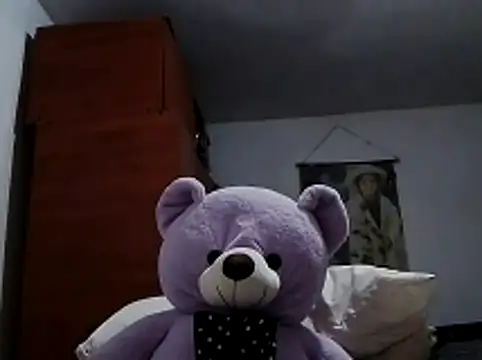 tefutbin3 online show from April 18, 2026, 6:23 pm