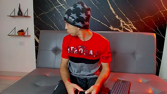 Snapshot of thiago_moreno chatting on February 26, 2026, 12:15 pm thiago moreno online show from February 26, 2026, 12:15 pm