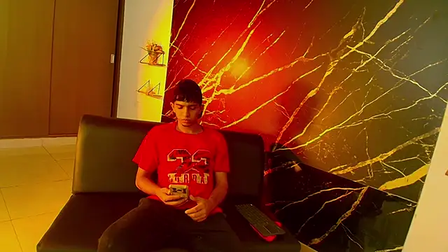 Snapshot of thiago_moreno chatting on March 3, 2026, 12:33 pm thiago moreno online show from March 3, 2026, 12:33 pm