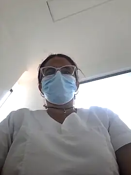 Lorenaluna online show from March 27, 2026, 2:50 pm