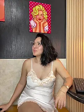 Snapshot of DALIILA_ chatting on March 2, 2026, 2:13 pm DALIILA online show from March 2, 2026, 2:13 pm