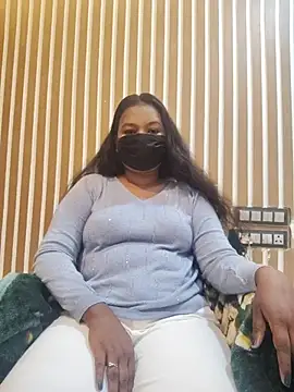 Cutie bae011 online show from February 25, 2026, 5:33 pm