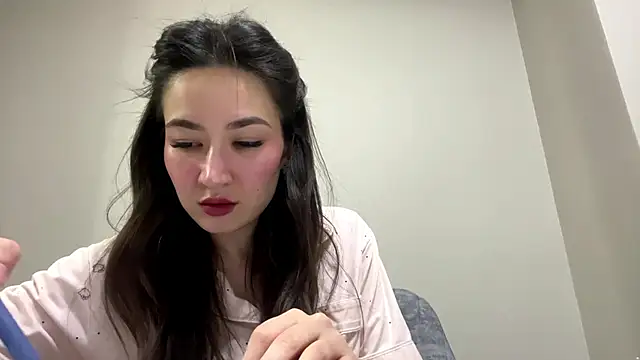 Snapshot of AleciaGeidner chatting on February 24, 2026, 3:54 pm AleciaGeidner online show from February 24, 2026, 3:54 pm