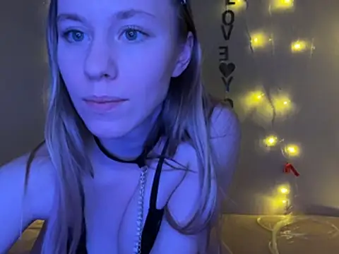 Vikkie seXyGiiiirl XoXo online show from February 25, 2026, 4:05 pm