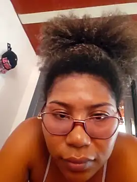 Snapshot of MarySweetieHot chatting on March 3, 2026, 5:41 pm MarySweetieHot online show from March 3, 2026, 5:41 pm