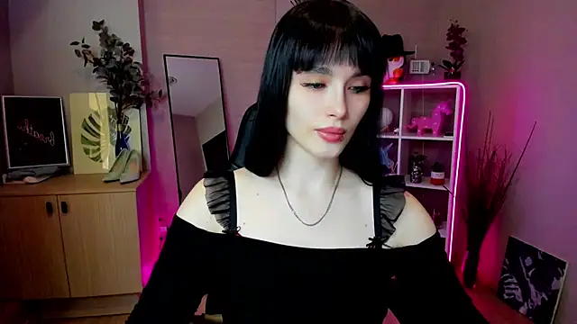 Snapshot of demetra__ chatting on March 4, 2026, 8:20 am demetra online show from March 4, 2026, 8:20 am