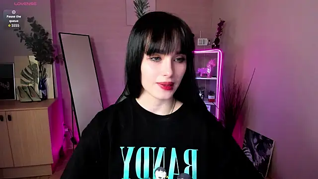 demetra   online show from April 3, 2026, 8:23 am