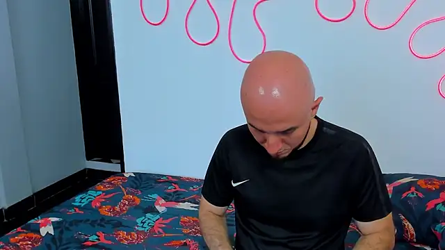 Snapshot of Cintya_n_Roger chatting on February 28, 2026, 1:23 pm Cintya n Roger online show from February 28, 2026, 1:23 pm