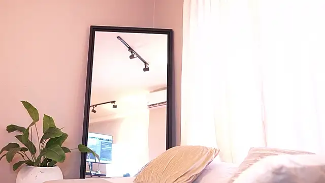 mekari fox online show from March 24, 2026, 6:46 pm