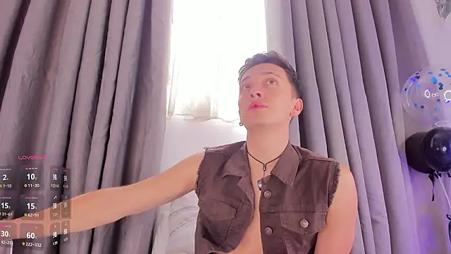 Thiago Jones1 online show from March 2, 2026, 2:35 pm