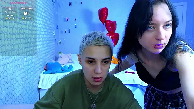 Snapshot of LuxuryLoverss chatting on March 1, 2026, 11:12 am LuxuryLoverss online show from March 1, 2026, 11:12 am