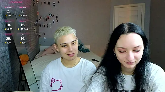 LuxuryLoverss online show from May 9, 2026, 7:13 am