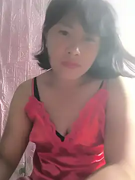 juicy-milu online show from May 28, 2026, 1:52 pm