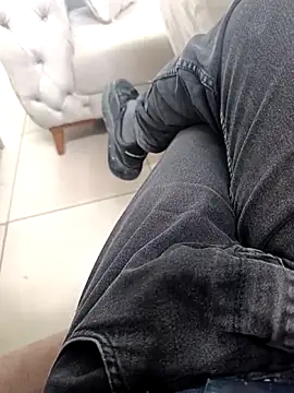 Snapshot of KADINDELISI34 chatting on February 27, 2026, 8:03 am KADINDELISI34 online show from February 27, 2026, 8:03 am