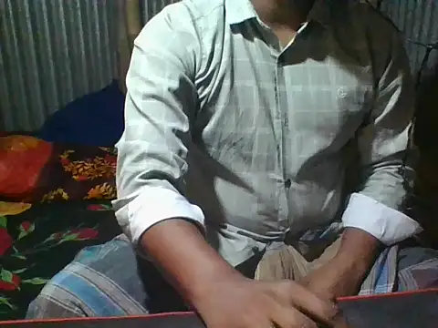 Snapshot of BestDick2910 chatting on February 28, 2026, 3:40 am BestDick2910 online show from February 28, 2026, 3:40 am