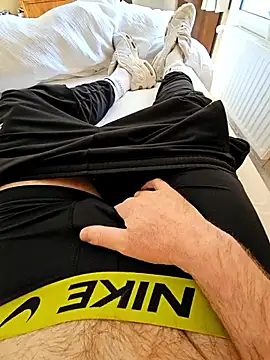 Kiffeur2Tn online show from April 27, 2026, 8:23 am